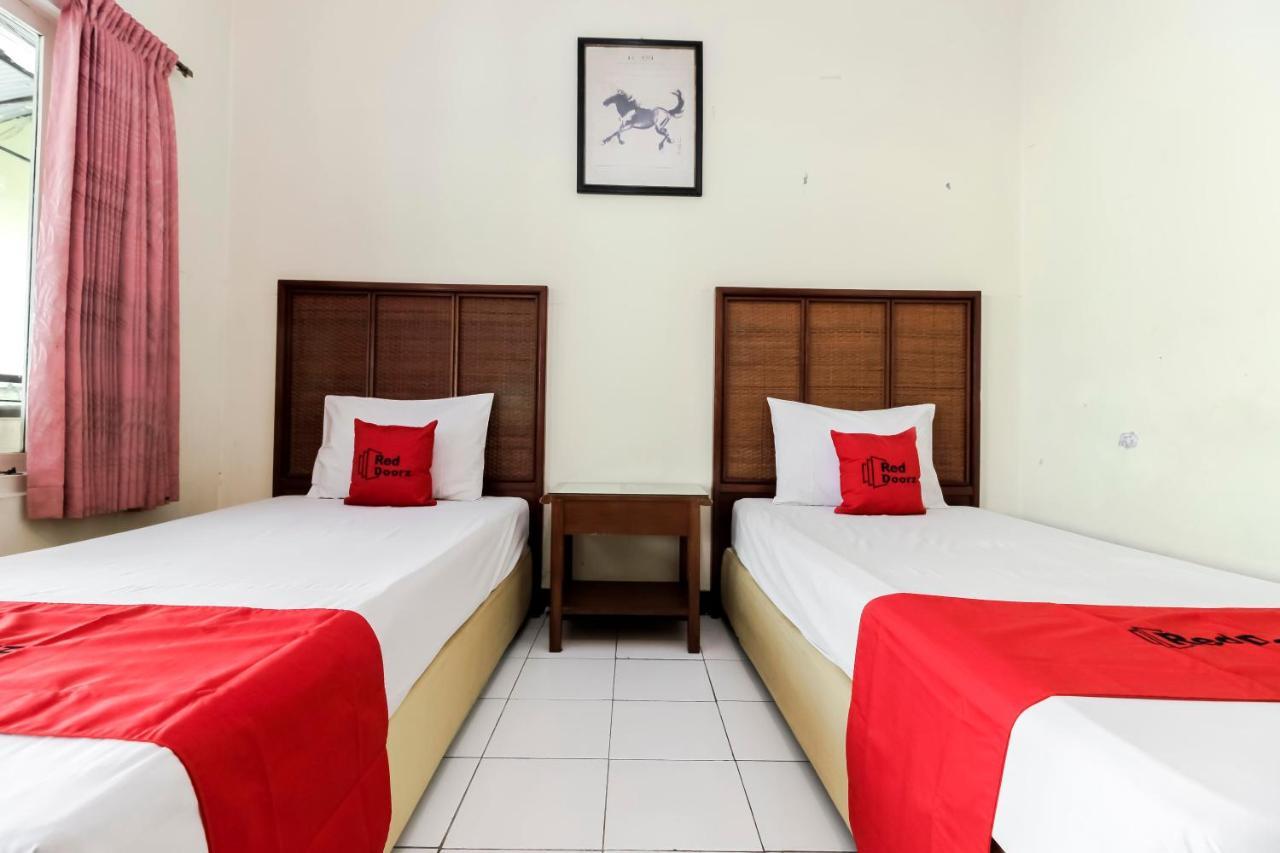 Reddoorz Plus Near Grage City Mall Cirebon Exterior foto
