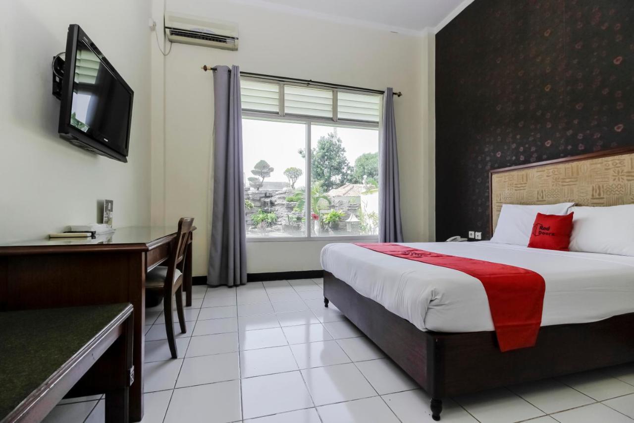 Reddoorz Plus Near Grage City Mall Cirebon Exterior foto